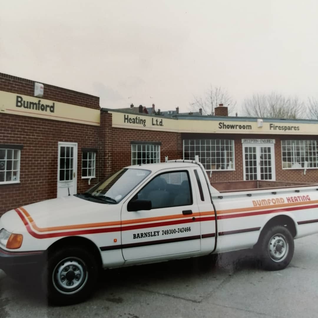 Historic Bumfords Ford P100 service vehicle