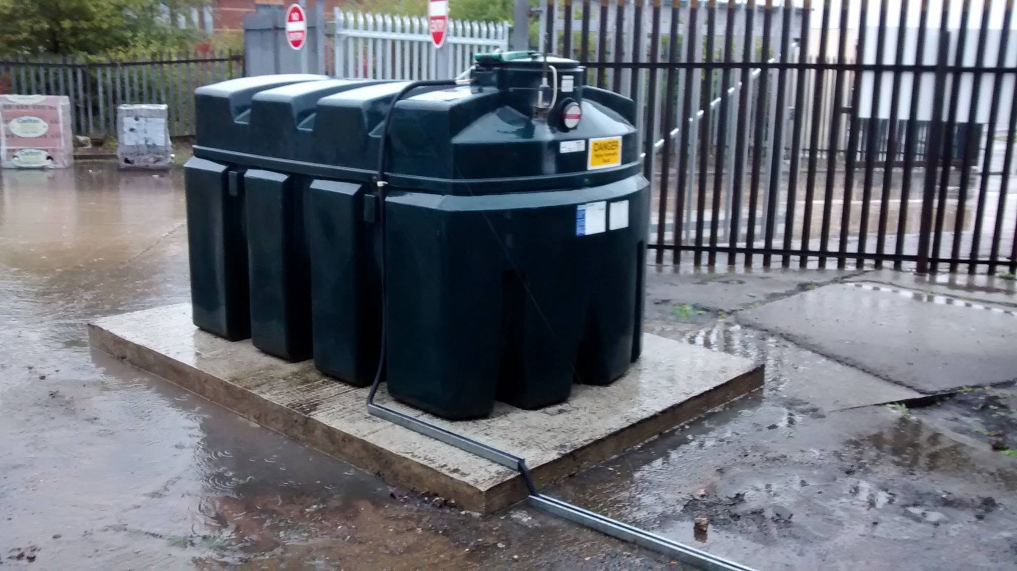 Commercial oil storage tank installation
